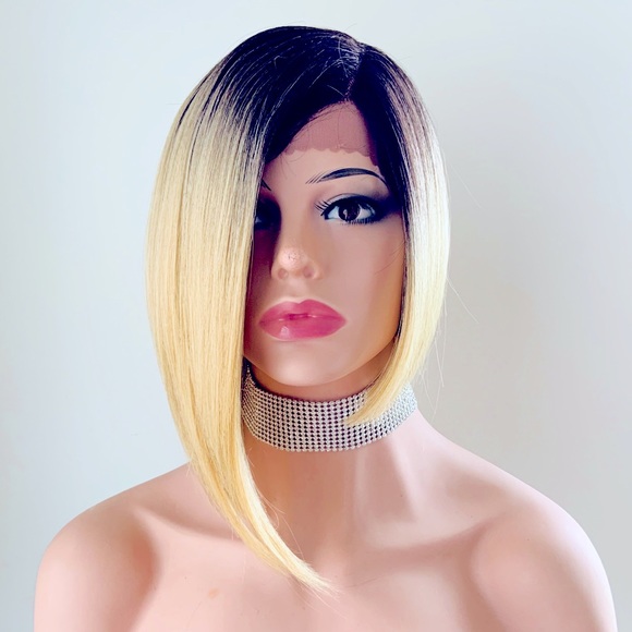Gorgeous Blonde Angled Bob Lace Front Synthetic Wig - Picture 1 of 5